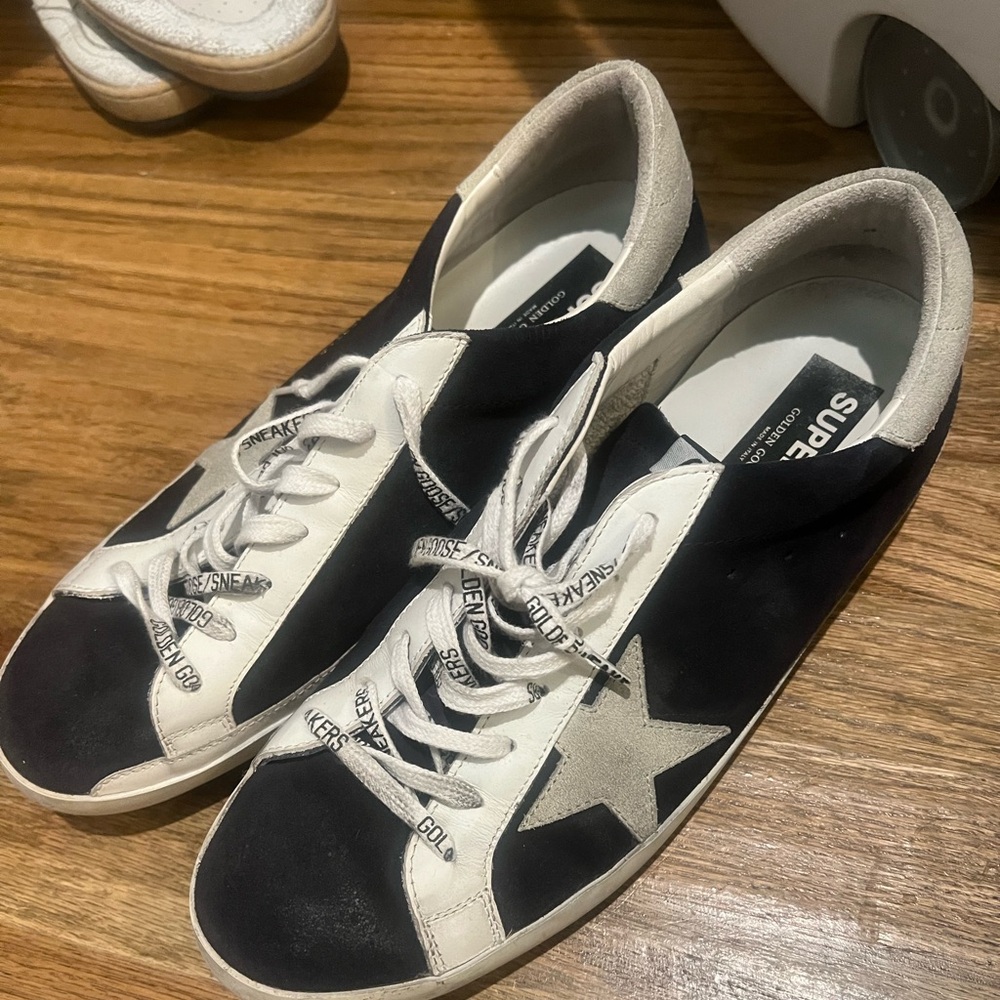 Golden Goose Sneakers